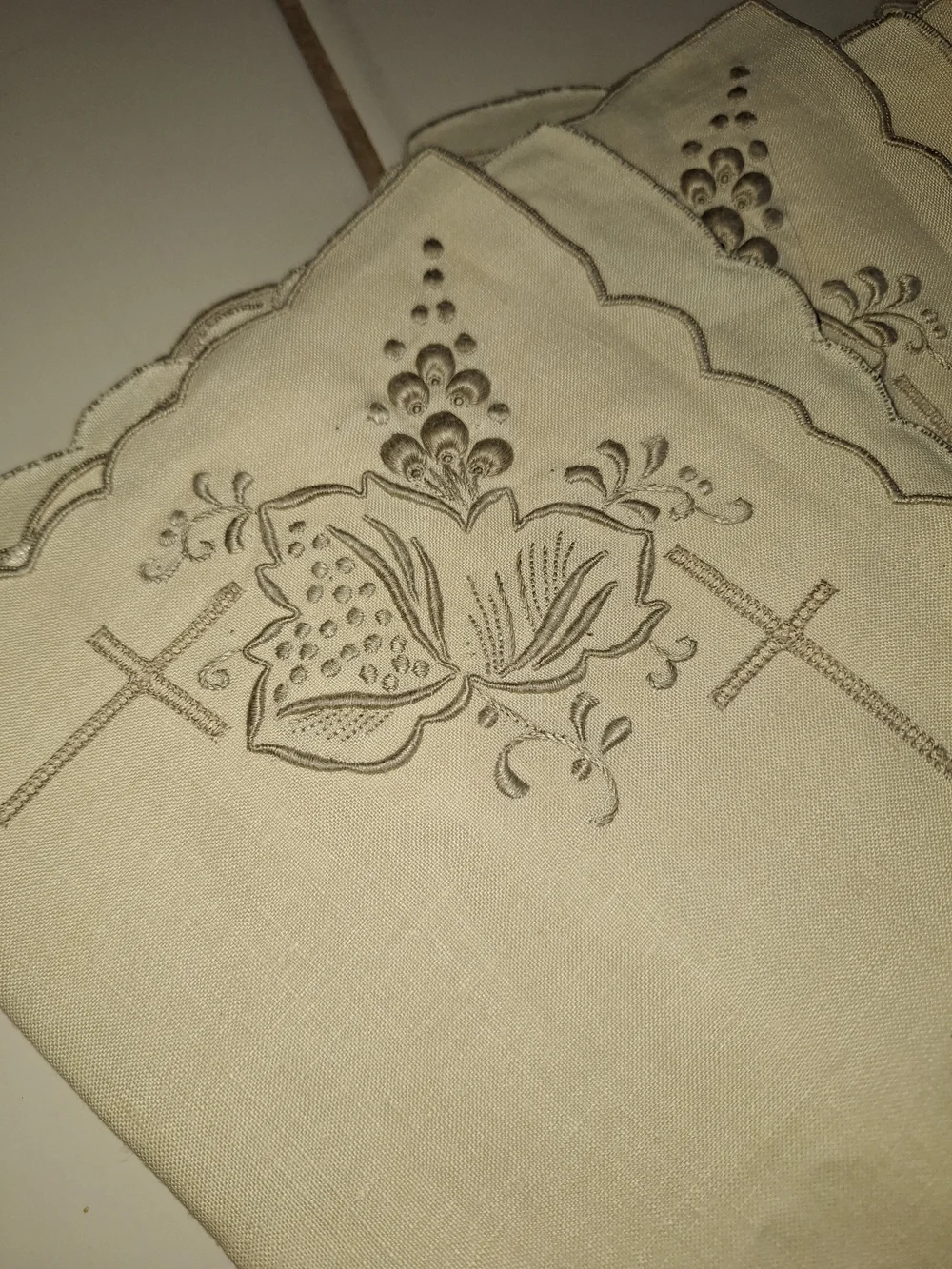 Set Of Four Embroidered Cream Linen Dinner Napkins